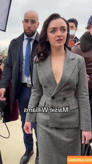 Maisie Williams фото #0879