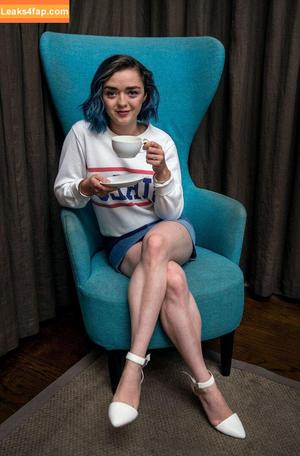 Maisie Williams photo #1029