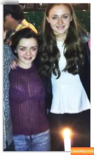 Maisie Williams photo #1082