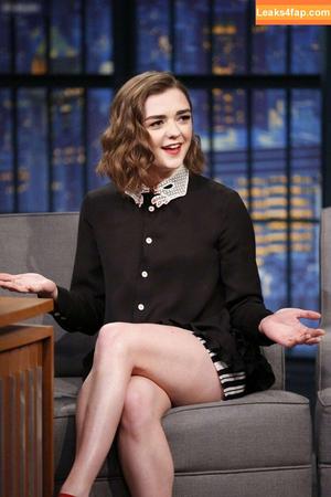 Maisie Williams photo #1084