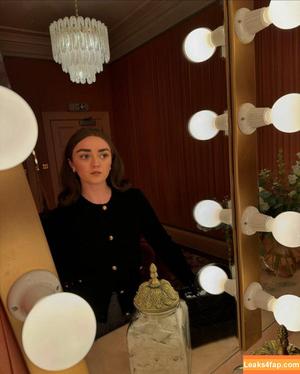 Maisie Williams photo #1108