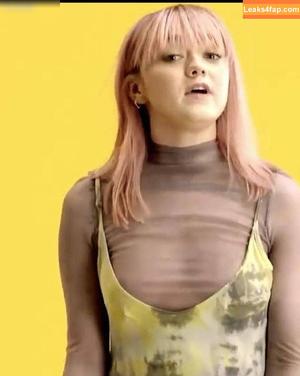 Maisie Williams photo #1147