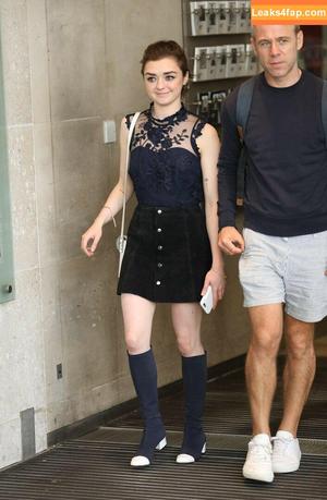 Maisie Williams photo #1190
