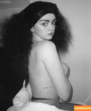 Maisie Williams photo #1218