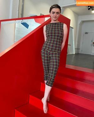 Maisie Williams photo #1273