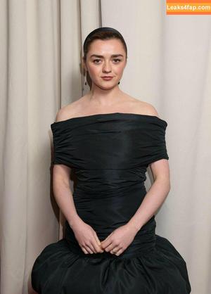 Maisie Williams photo #1488