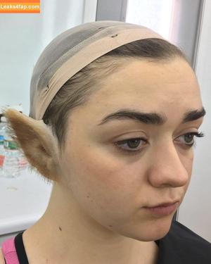 Maisie Williams photo #1545