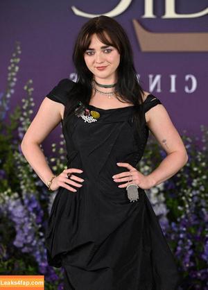 Maisie Williams photo #1671