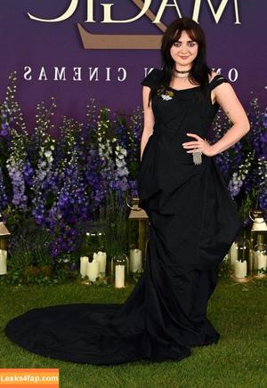 Maisie Williams фото #1675