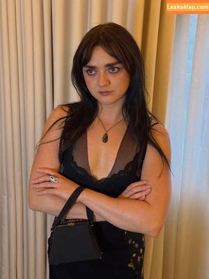 Maisie Williams фото #1676