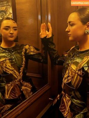 Maisie Williams photo #1710