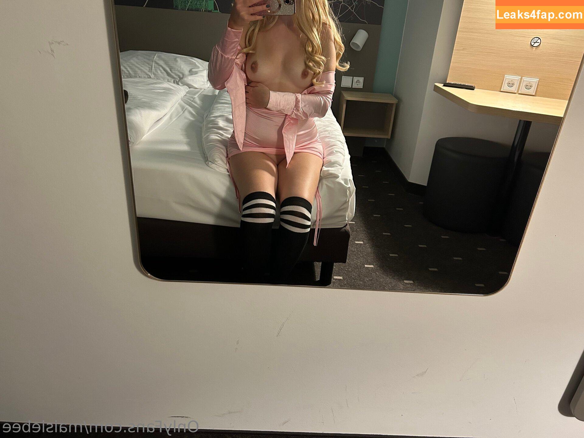 maisiebee / moma_bee leaked photo photo #0038