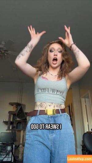 MaisieLynnie photo #0035