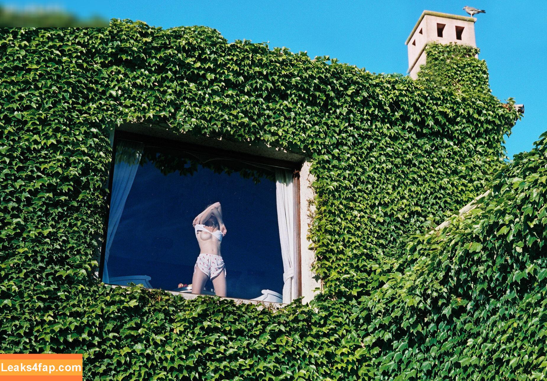 Maja Krag / majakrag слитое фото фото #0216