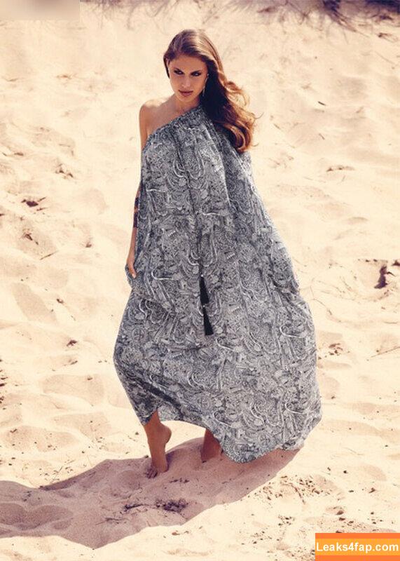 Maja Krag / majakrag слитое фото фото #0250