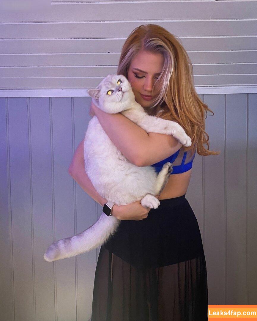 Maji / ilovebitterlife / majijej / officialmajicjames leaked photo photo #0015