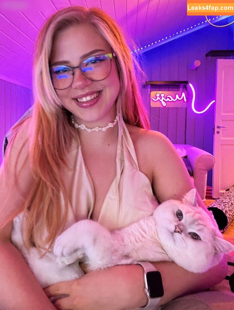 Maji / ilovebitterlife / majijej / officialmajicjames leaked photo photo #0017