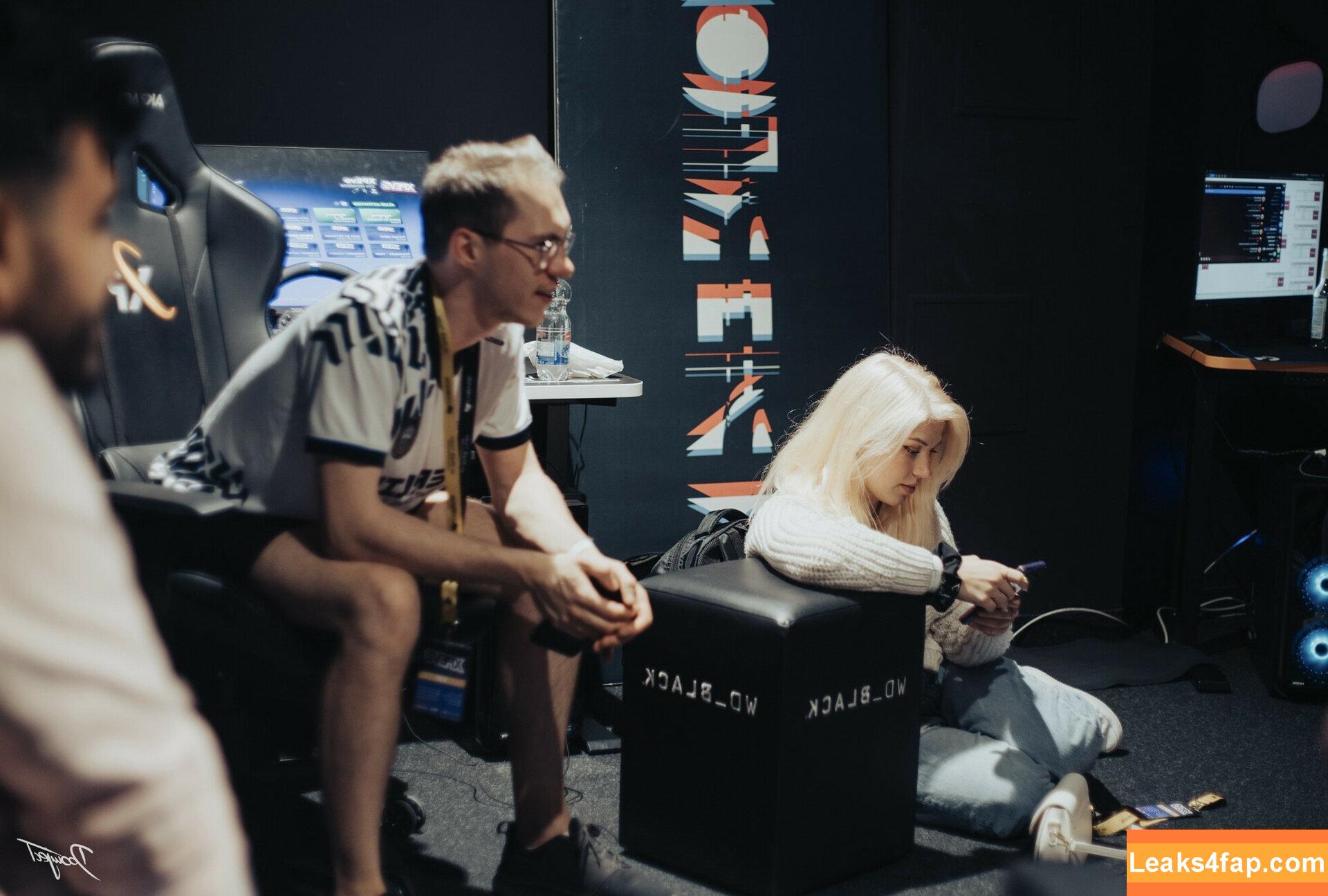 Majijej / officialmajicjames1 leaked photo photo #0437