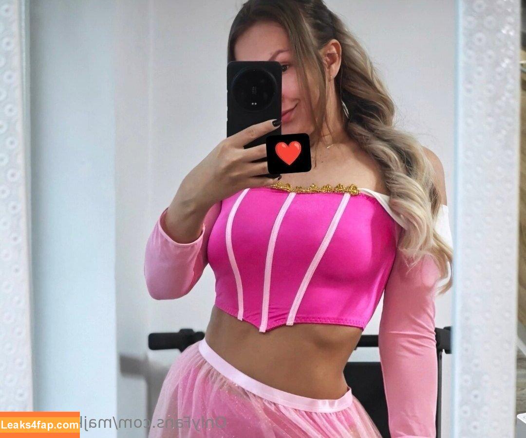 majkenkafree /  leaked photo photo #0006