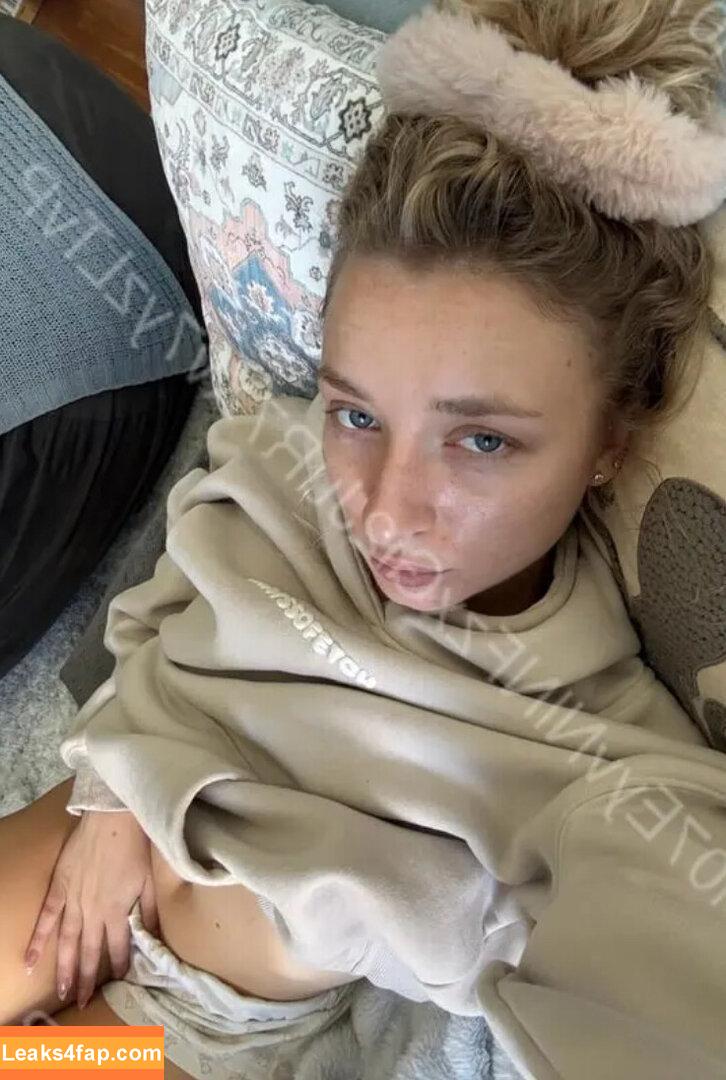 Makenna Dean / kennabeann14 leaked photo photo #0006