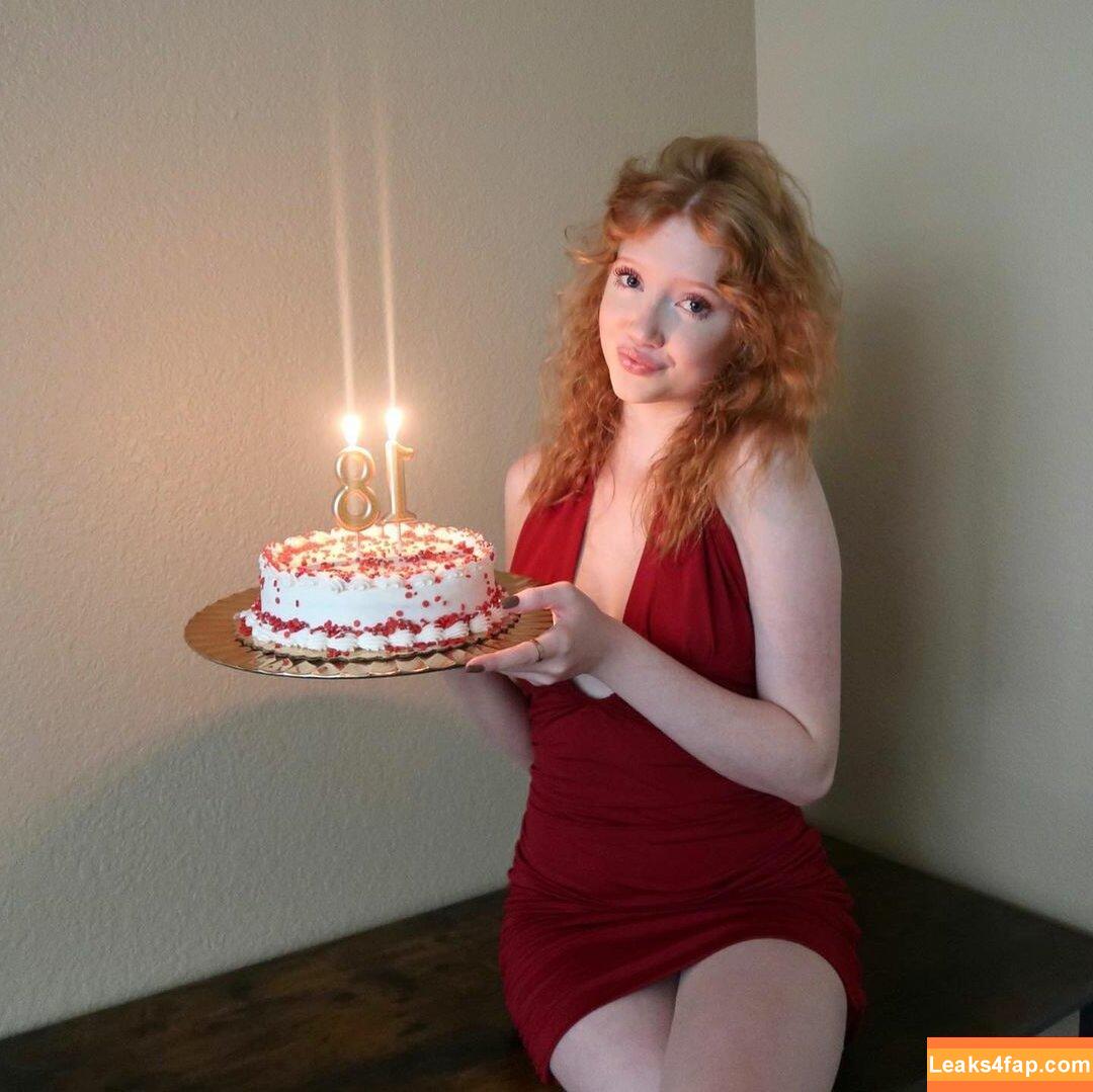 Makenna Kelly / Lifewithmak / lifewithmak2005 leaked photo photo #0001