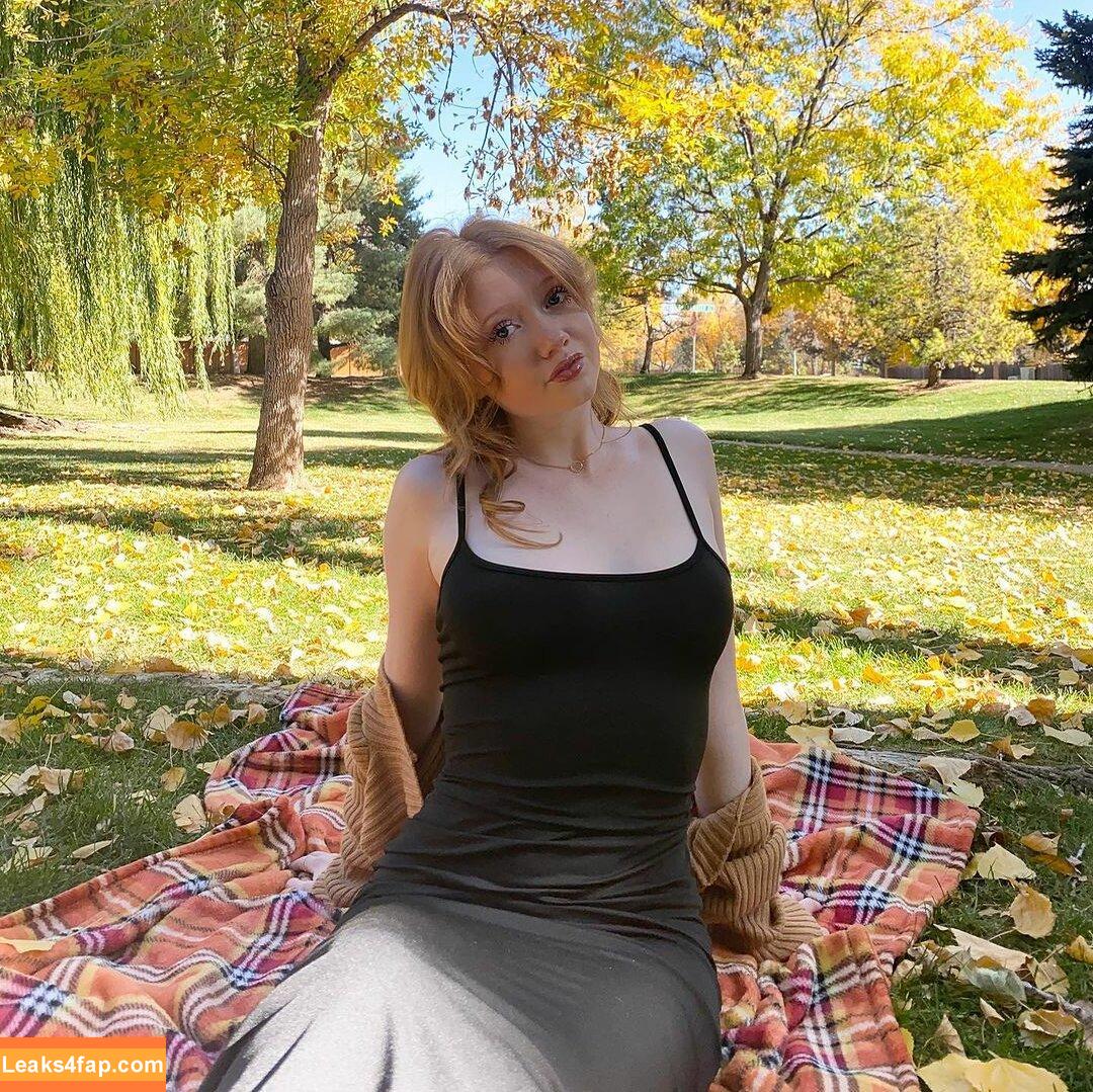 Makenna Kelly / Lifewithmak / lifewithmak2005 leaked photo photo #0036