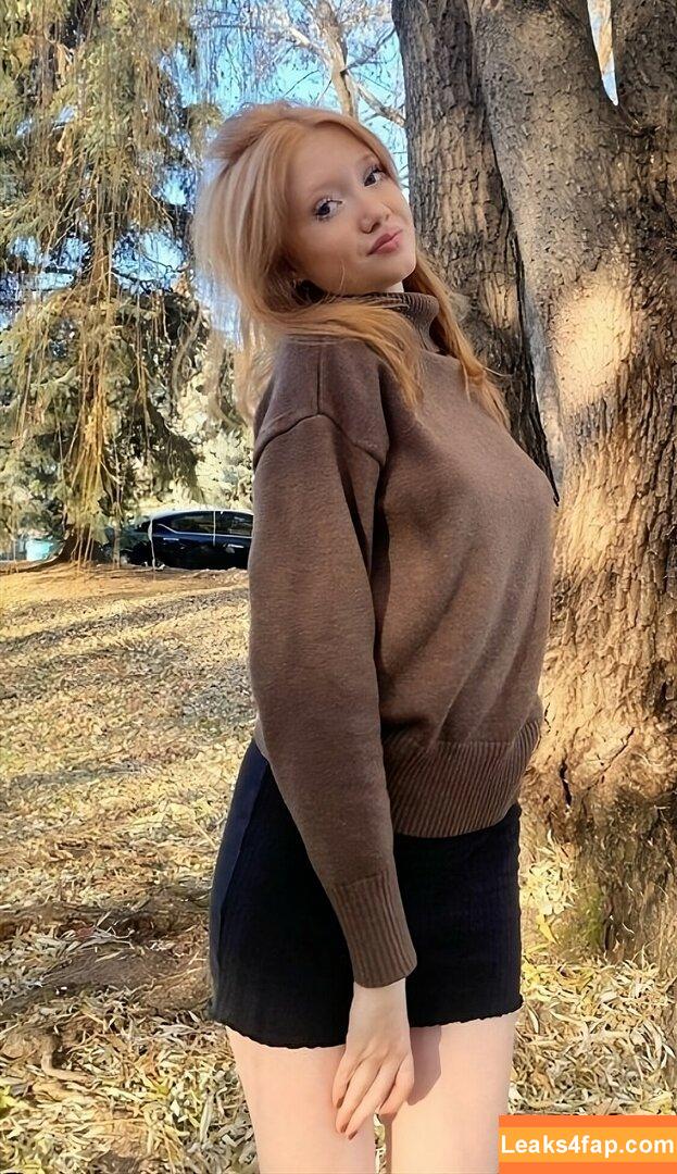 Makenna Kelly / Lifewithmak / lifewithmak2005 leaked photo photo #0050