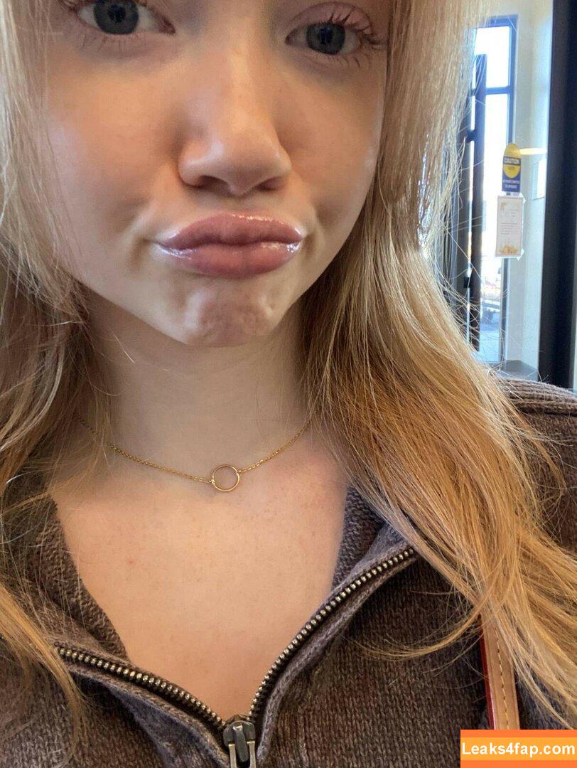 Makenna Kelly / Lifewithmak / lifewithmak2005 leaked photo photo #0056