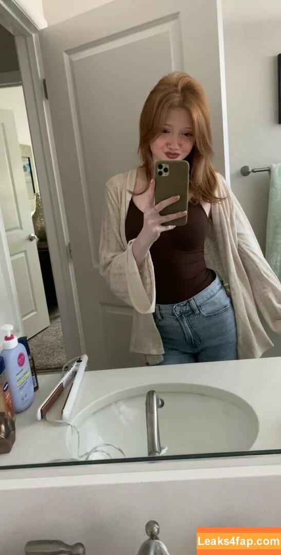 Makenna Kelly / Lifewithmak / lifewithmak2005 leaked photo photo #0137