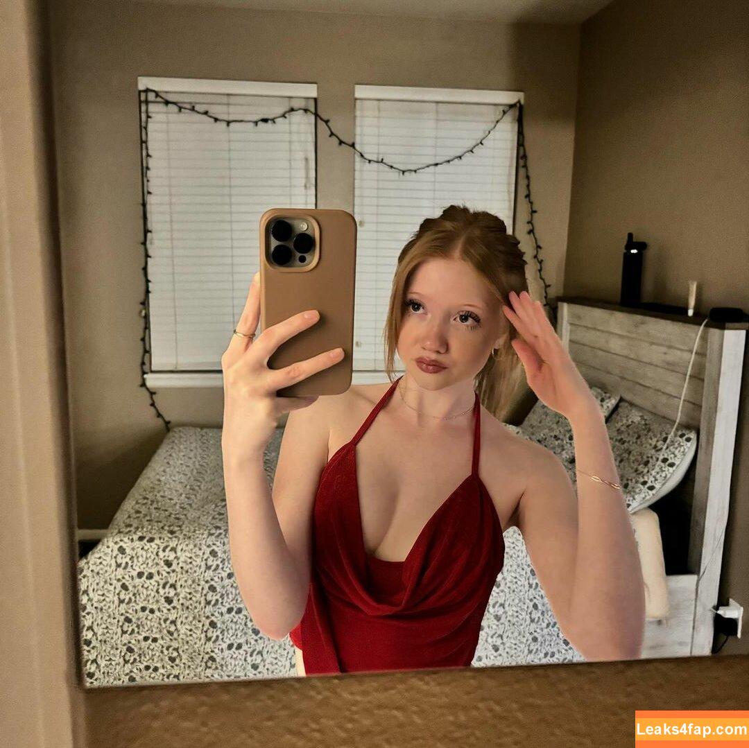 Makenna Kelly / Lifewithmak / lifewithmak2005 leaked photo photo #0159