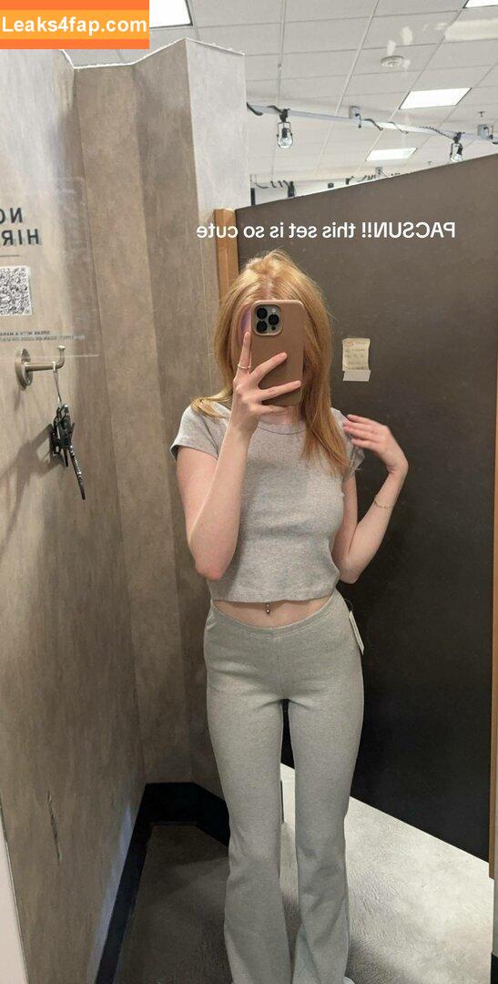 Makenna Kelly / Lifewithmak / lifewithmak2005 leaked photo photo #0162