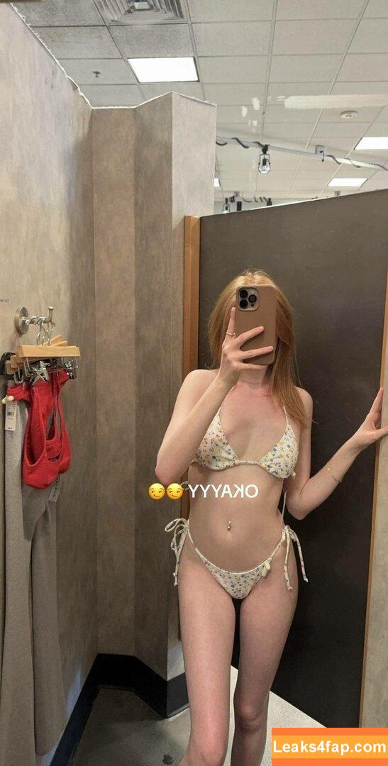 Makenna Kelly / Lifewithmak / lifewithmak2005 leaked photo photo #0163