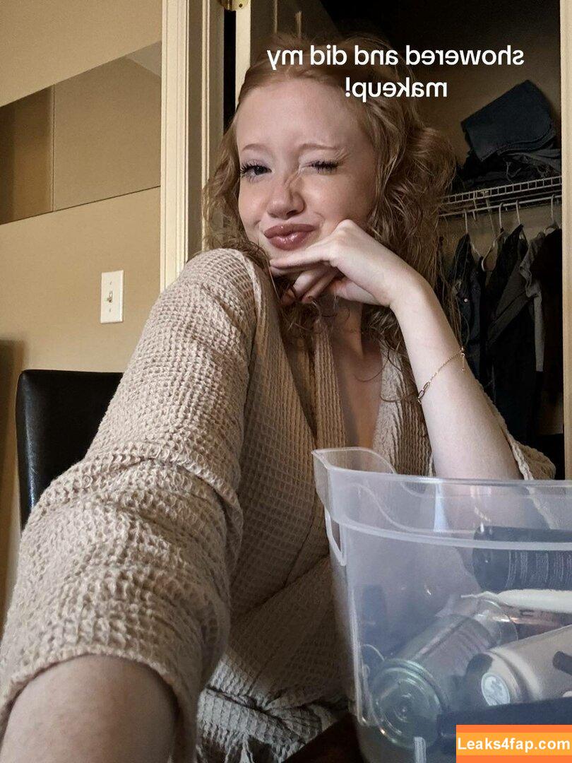 Makenna Kelly / Lifewithmak / lifewithmak2005 leaked photo photo #0165