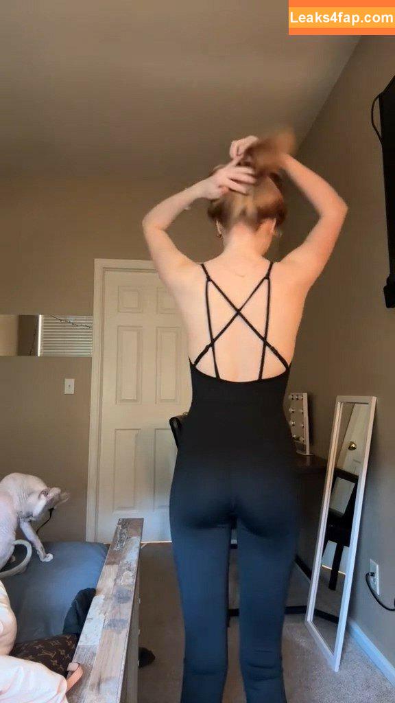 Makenna Kelly / Lifewithmak / lifewithmak2005 leaked photo photo #0189