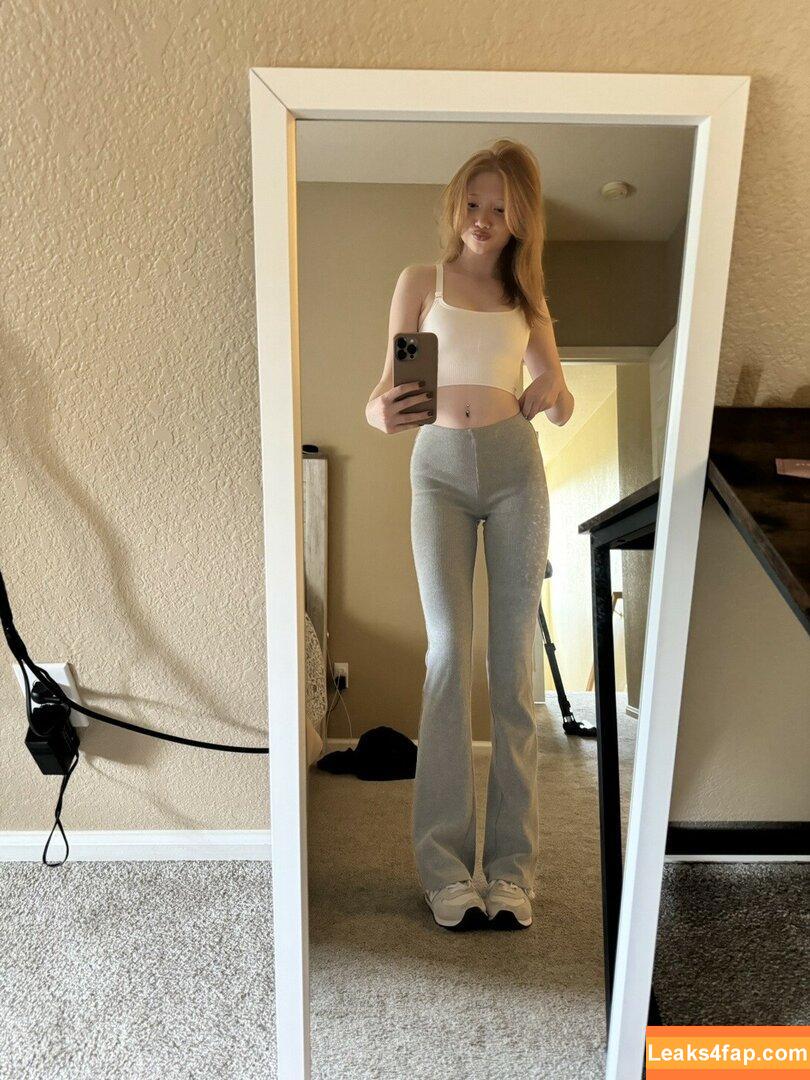 Makenna Kelly / Lifewithmak / lifewithmak2005 leaked photo photo #0201