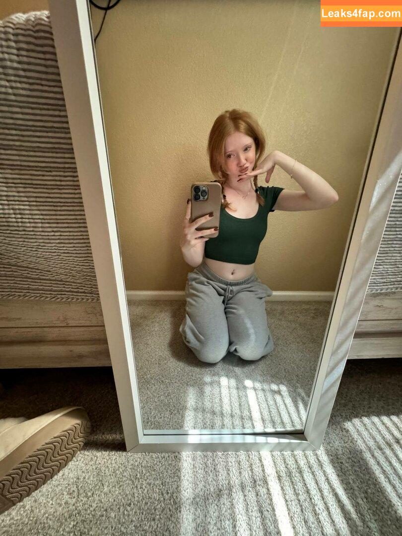 Makenna Kelly / Lifewithmak / lifewithmak2005 leaked photo photo #0237
