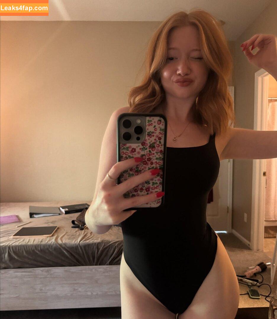 Makenna Kelly / Lifewithmak / lifewithmak2005 leaked photo photo #0519