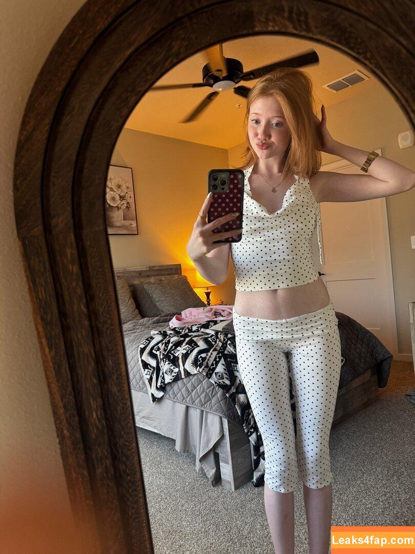 Makenna Kelly / Lifewithmak / lifewithmak2005 leaked photo photo #0591