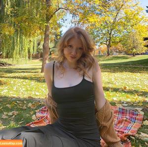 Makenna Kelly photo #0040