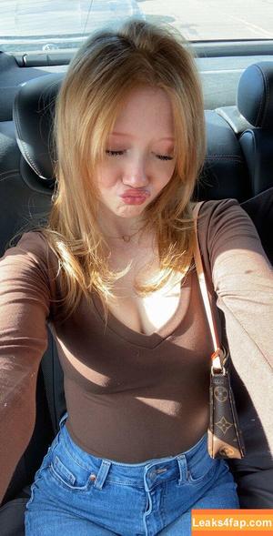 Makenna Kelly photo #0055