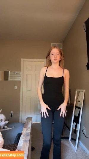 Makenna Kelly photo #0190