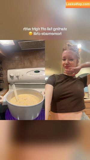 Makenna Kelly photo #0532