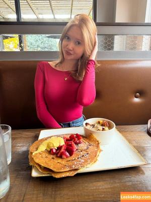 Makenna Kelly photo #0533