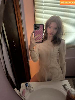 Makenna Kelly photo #0541