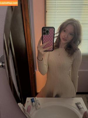 Makenna Kelly photo #0542