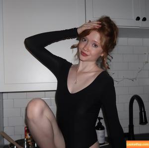 Makenna Kelly фото #0566