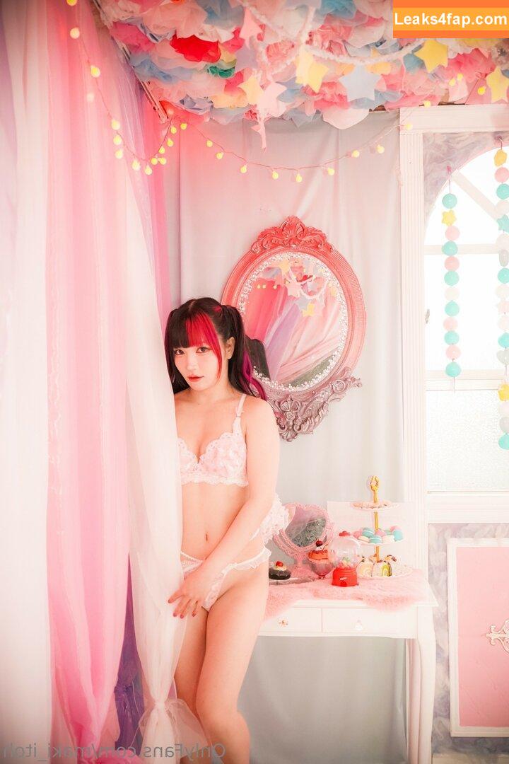 Maki Itoh / maki_itoh / makifuckingitoh leaked photo photo #0937