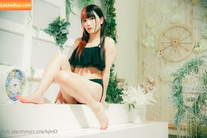 Maki Itoh photo #0001