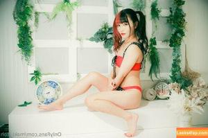 Maki Itoh photo #0020