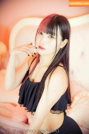 Maki Itoh photo #0174